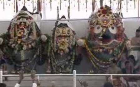 ୧୦୮ ଗରା ଜଳରେ ସ୍ନାନ କଲେ ଶ୍ରୀଜୀଉ