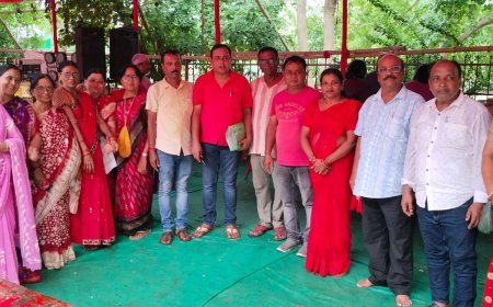 କୋଳଥିଆଠାରେ ଦିବ୍ୟ ଜୀବନ ସଂଘ ପକ୍ଷରୁ ପ୍ରସାଦ ବଣ୍ଟନ