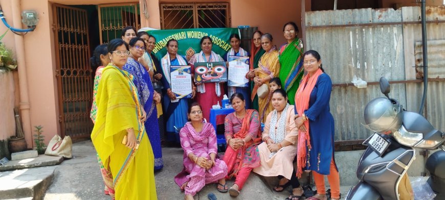 ମା'ଭୁବନେଶ୍ବରୀ ଓମେନସ୍ ଆସୋସିଏସନ୍ ପକ୍ଷରୁ ଅଙ୍ଗନଓ୍ବାଡ଼ି ଦିଦି ଏବଂ ଆଶା ଦିଦିଙ୍କୁ ସମ୍ମାନିତ