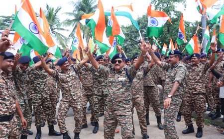 ଆଜାଦି କା ଅମୃତ ମହୋତ୍ସବ ଅବସରରେ ସମ୍ବଲପୁରର ସିଆରପିଏଫ ଗ୍ରୁପ୍ ସେଣ୍ଟରରେ ମୋଟରସାଇକେଲ୍ ରାଲି ଆୟୋଜିତ