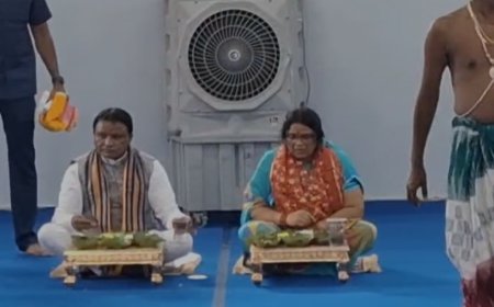 ନୁଆଁ ଖାଇଲେ ମୁଖ୍ୟମନ୍ତ୍ରୀ , ସମଲେଶ୍ୱରୀ ମନ୍ଦିରରେ ଇଷ୍ଟ ଦେବୀ ସମଲେଶ୍ୱରୀଙ୍କୁ ଦର୍ଶନ କଲେ