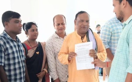 ସମସ୍ୟା ଘେରରେ ଯୋଗାଣ ସହାୟକ ; ୪ ଦଫା ଦାବି ନେଇ ମୁଖ୍ୟମନ୍ତ୍ରୀଙ୍କ ଉଦ୍ଦେଶ୍ୟରେ ଦାବିପତ୍ର ପ୍ରଦାନ