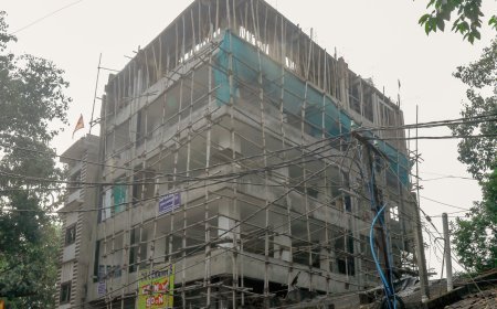 ବେଆଇନ ଭାବେ ନିର୍ମାଣାଧୀନ ବିଲ୍ଡିଂରେ ନୋଟିସ ଲଗାଇଲା ଆରଏମସି