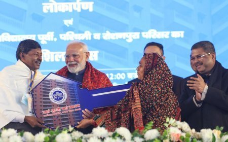 प्रधानमंत्री  नरेन्द्र मोदी ने दिल्ली में कई विकास परियोजनाओं का उद्घाटन और शिलान्यास किया