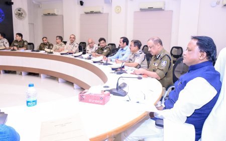 ସହରାଞ୍ଚଳରେ ରାତ୍ରୀକାଳୀନ ପାଟ୍ରୋଲିଂ ଓ ଚେକିଂ ବ୍ୟବସ୍ଥାକୁ କଡ଼ାକଡ଼ି କରିବାକୁ ମୁଖ୍ୟମନ୍ତ୍ରୀଙ୍କ ନିର୍ଦ୍ଦେଶ