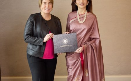 ମାସାଚୁସେଟ୍ସ ଗଭର୍ଣ୍ଣରଙ୍କ ଦ୍ୱାରା ନୀତା ଅମ୍ବାନୀ ସମ୍ମାନିତ