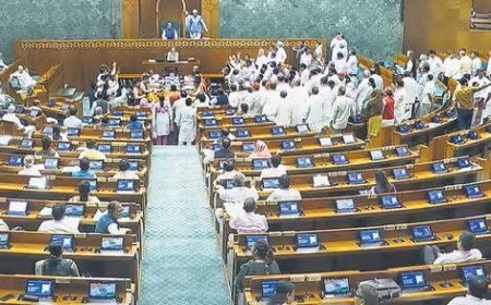 ऑपरेशन सिंदूर पर लोकसभा में महाबहस जारी