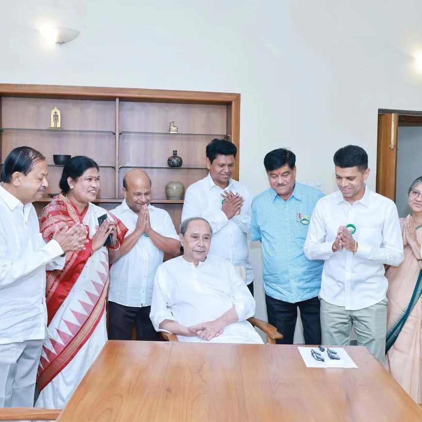 ସୋସିଆଲ ମିଡ଼ିଆରୁ ମୁଡ଼୍ ପରଖୁଛନ୍ତି କି ସନ୍ନ୍ୟାସୀ ପାଣ୍ଡିଆନ