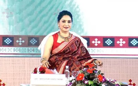 ମାଧୁରୀ ଦୀକ୍ଷିତଙ୍କୁ ଏକ ବର୍ଷ ପାଇଁ ଓଡ଼ିଶା ହସ୍ତତନ୍ତର ବ୍ରାଣ୍ଡ ଆମ୍ବାସାଡର ଭାବେ ଘୋଷଣା କଲେ ମୁଖ୍ୟମନ୍ତ୍ରୀ