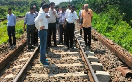 ପୂର୍ବ ତଟ ରେଳପଥ ମହାପ୍ରବନ୍ଧକଙ୍କ ସୁରକ୍ଷା ଏବଂ ଷ୍ଟେସନ ପୁନଃବିକାଶ କାର୍ଯ୍ୟ ନିରୀକ୍ଷଣ