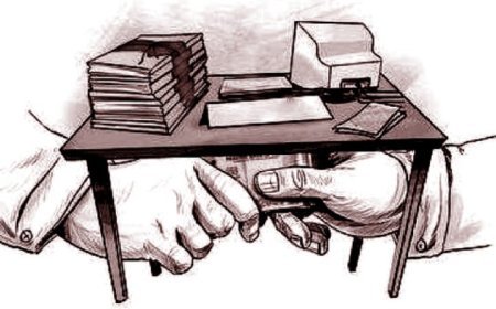 ସରକାରକା ମାଲ୍ ଦରିଆ ମେଁ ଡାଲ୍