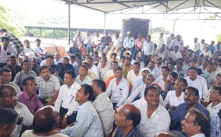 ସମ୍ବଲପୁରରେ ପଶ୍ଚିମ ଓଡ଼ିଶାର ୧୮ ଜିଲ୍ଲାର କୃଷକ ସାଥିଙ୍କ ଗୁରୁତ୍ୱପୂର୍ଣ୍ଣ ବୈଠକ, ରାଜ୍ୟ ସରକାରଙ୍କୁ ଦରମା ବୃଦ୍ଧି ପାଇଁ ଦାବି