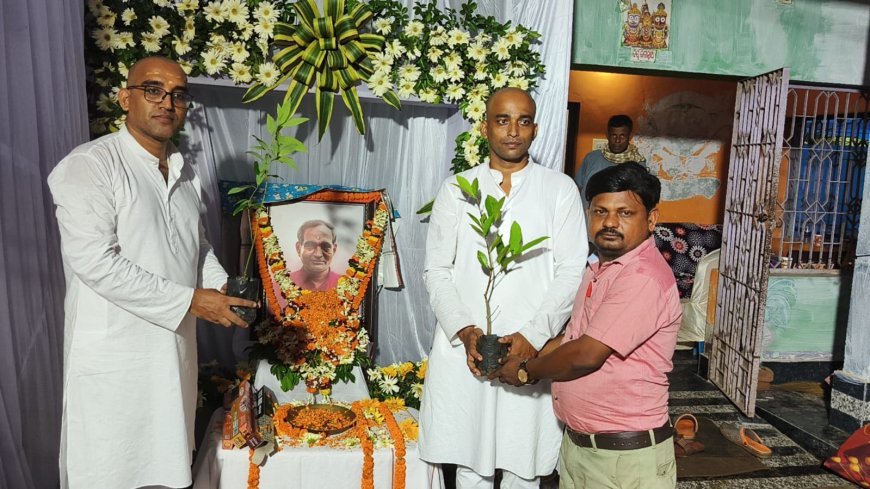 ବାପାଙ୍କ ସ୍ମୁତିରେ ଗଛ ଟିଏ