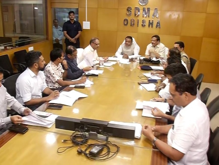 ବାତ୍ୟା ପରିସ୍ଥିତି ଅନୁଧ୍ୟାନ କଲେ ଓ ପ୍ରସ୍ତୁତି ସମୀକ୍ଷା କଲେ ମୁଖ୍ୟମନ୍ତ୍ରୀ