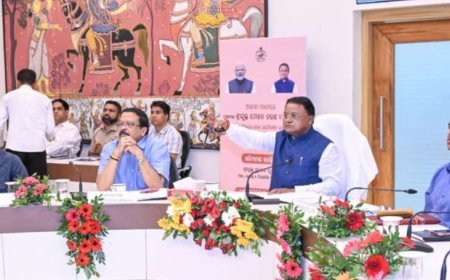 ସାଧାରଣ ଲୋକଙ୍କୁ ସମ୍ମାନର ସହ ଉତ୍ତମ ସେବା ଯୋଗାଇବାକୁ ରାଜସ୍ୱ ବିଭାଗ କର୍ମଚାରୀଙ୍କୁ ମୁଖ୍ୟମନ୍ତ୍ରୀଙ୍କ ପରାମର୍ଶ