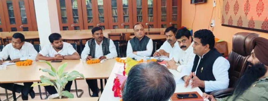 ପୁରୁଣା ପେନସନ ଲାଗି ଦିଲ୍ଲୀରେ ଜାତୀୟ କାର୍ଯ୍ୟକାରିଣୀ ବୈଠକ ଓ ସାମ୍ବାଦିକ ସମିଳନୀ ; ୨୫ ନଭେମ୍ବର ଦିଲ୍ଲୀ ଚାଲ ମହା ଆନ୍ଦୋଳନ