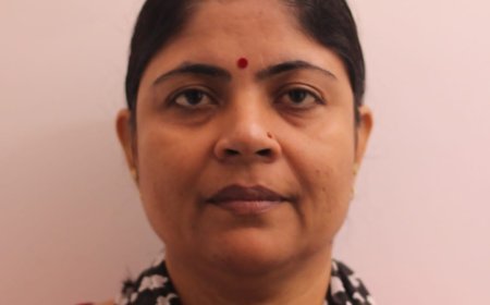 ଅପାରଗତାର କରୁଣ ଦୃଶ୍ୟ ; କରି କରାଉଥାଏ ମୁହିଁ, ମୋ ବିନୁ ଅନ୍ୟ ଗତି ନାହିଁ