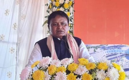 ହୋର୍ଡିଂ ଭୁଶୁଡ଼ି ୨ ମୃତ୍ୟୁ ଘଟଣା ; ଅନୁକମ୍ପା ରାଶି ଘୋଷଣା କଲେ ମୁଖ୍ୟମନ୍ତ୍ରୀ