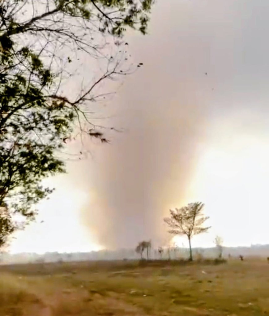 ମୟୁରଭଞ୍ଜ ଜିଲ୍ଲା କରଞ୍ଜିଆରେ ତାଣ୍ଡବ ରଚିଲା ଘୂର୍ଣ୍ଣିଝଡ଼ ; ଭାଙ୍ଗିଲା ୭୦ଘର, ଜଣେ ମୃତ