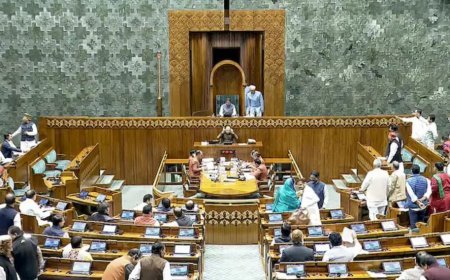 ଲୋକ ସଭାରେ କାଟ୍‌ ଖାଇଲା ମହିଳା ସଂରକ୍ଷଣ ବିଲ୍‌