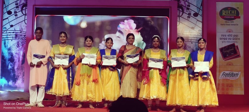 କଟକ ବୈଶାଖୀ ମେଳା ; କଥକ ନୃତ୍ୟରେ ଝୁମିଲେ ଦର୍ଶକ